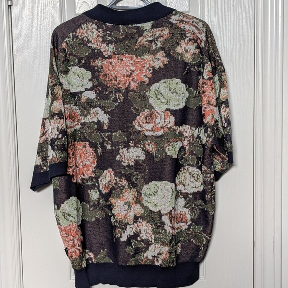 Oversized Knit Polo in Floral Print - Picture 2 of 2